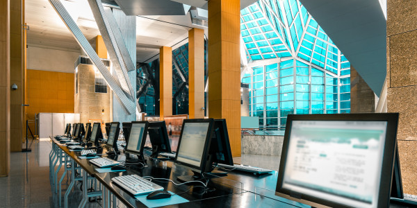 Proyectos de ICT Oficinas / Locales Comerciales els Garidells · Servicios de Internet y Telefonía