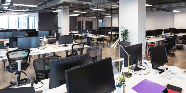 Proyectos de ICT Oficinas / Locales Comerciales els Garidells · Monitoreo y gestión de redes