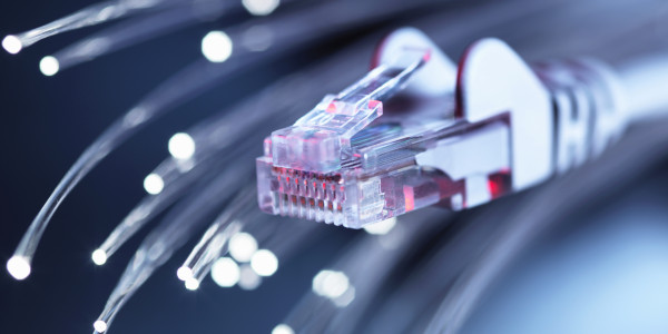 Redacción / Implantación / Legalización de Proyectos ICT Prades · Legalización y Provisión de internet banda ancha y fibra óptica